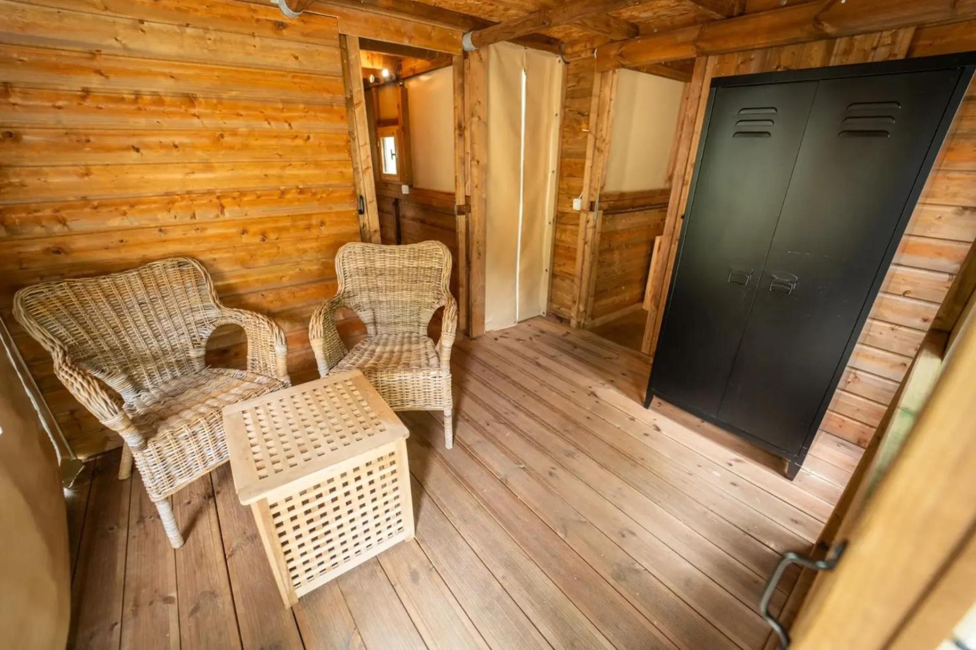 Vacanze Glamping Boutique San Felice del Benaco Δωμάτιο φωτογραφία