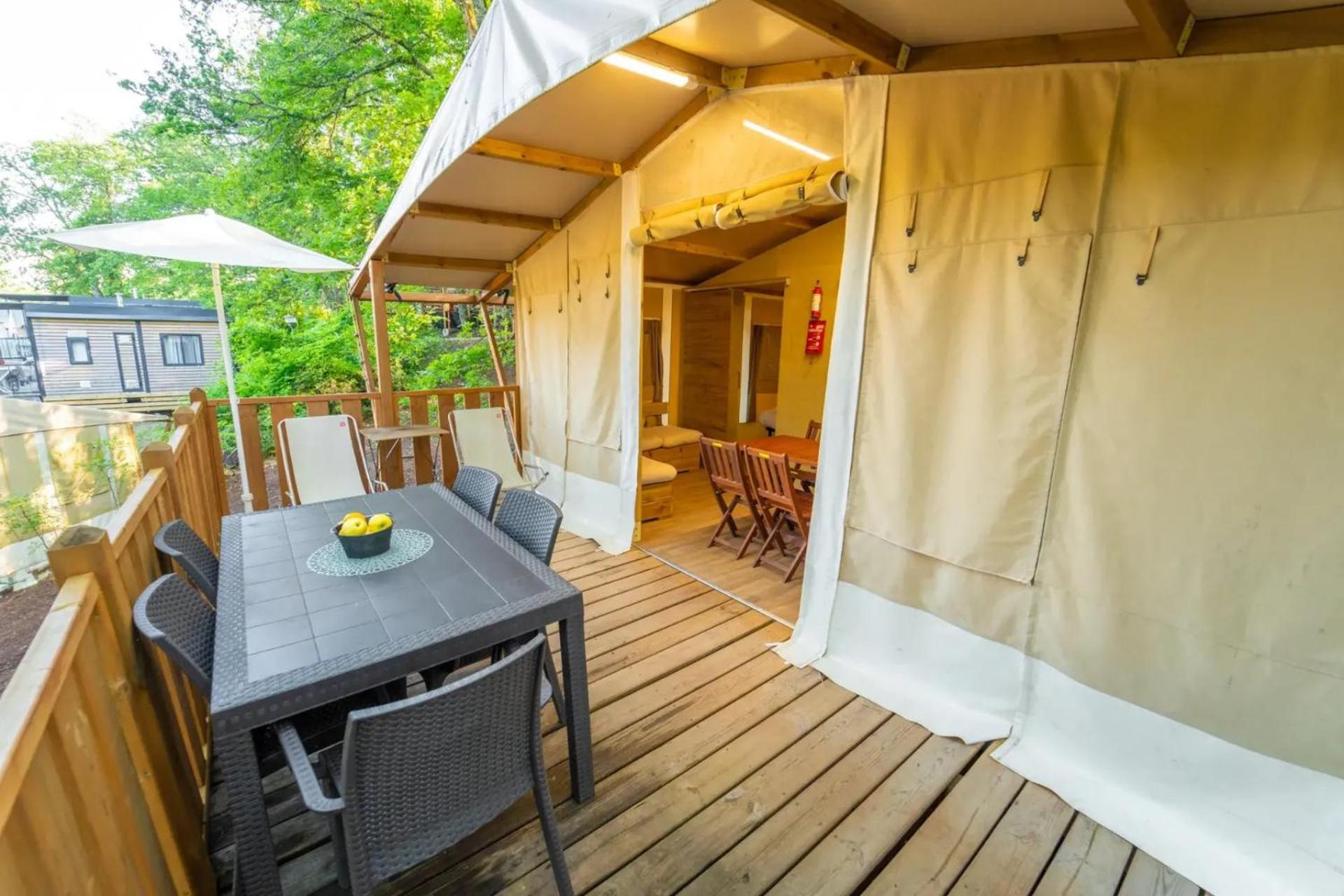 Vacanze Glamping Boutique San Felice del Benaco Δωμάτιο φωτογραφία