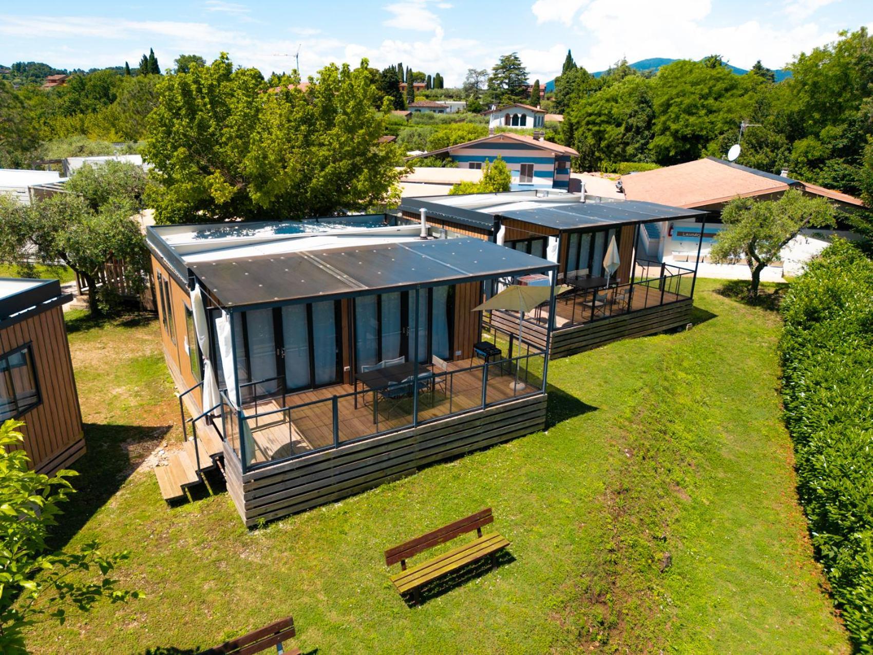 Vacanze Glamping Boutique San Felice del Benaco Δωμάτιο φωτογραφία