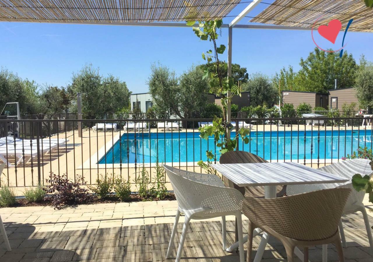 Vacanze Glamping Boutique San Felice del Benaco Εξωτερικό φωτογραφία